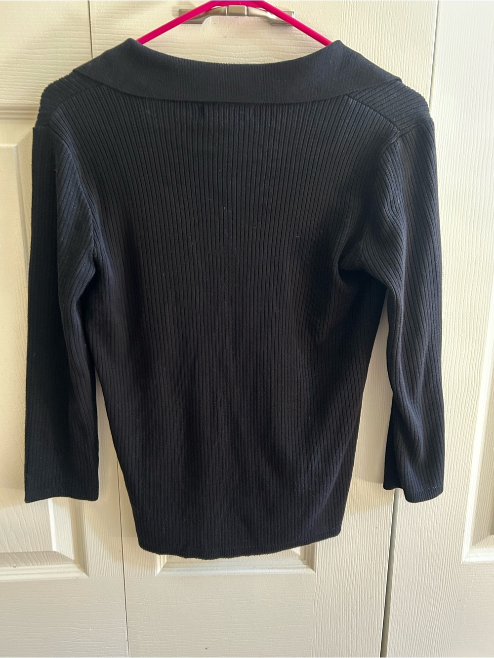 Cable & Gauge Black Ribbed Button-Front Top with White Trim - Picture 2 of 9
